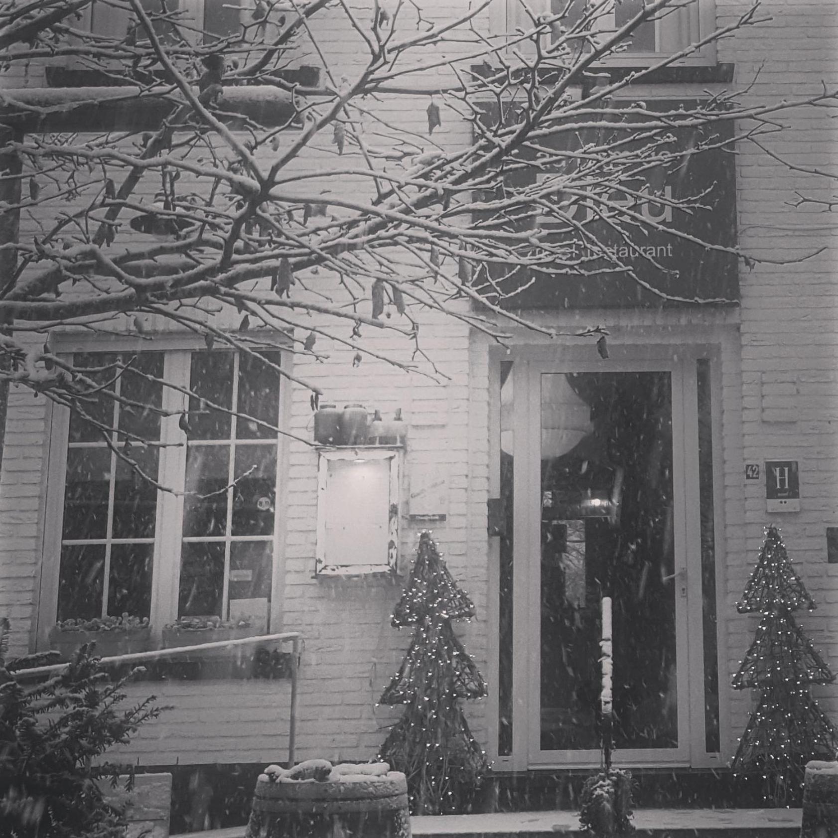 Hotel Au Nom De Dieu ดิลเซน-สตอกเคม ภายนอก รูปภาพ